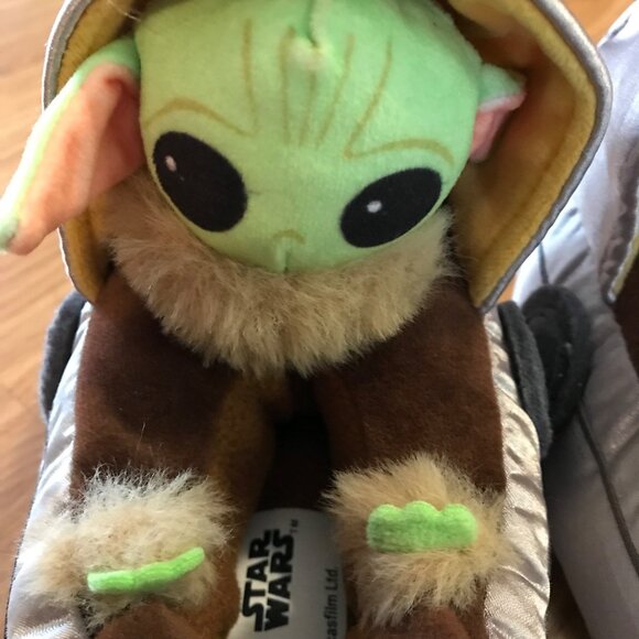 Star Wars Baby Yoda GAP Slippers Kids Small Soft Plush - Picture 3 of 9